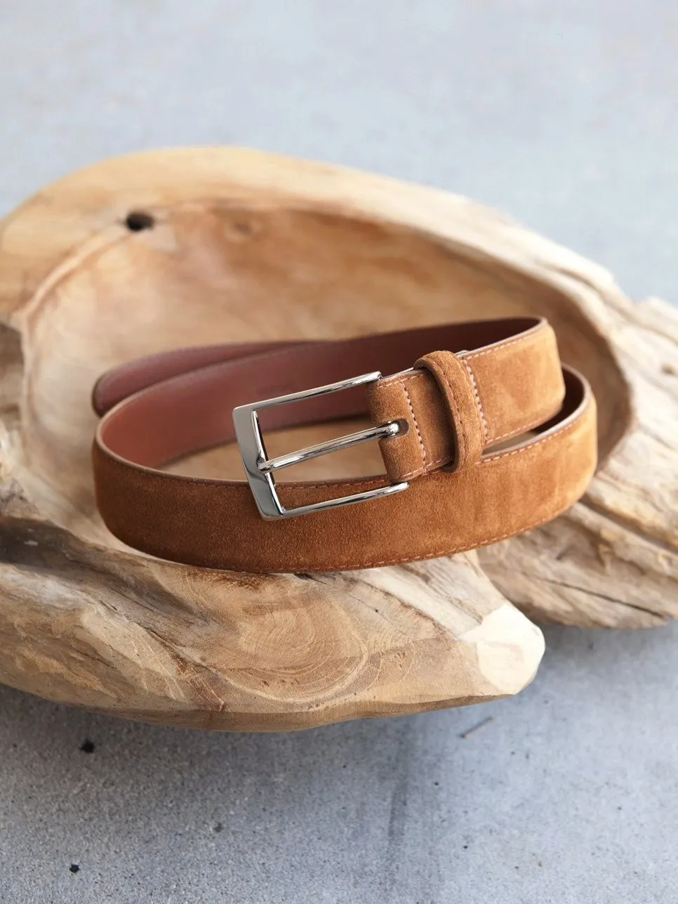 Alden Belt in Snuff Suede