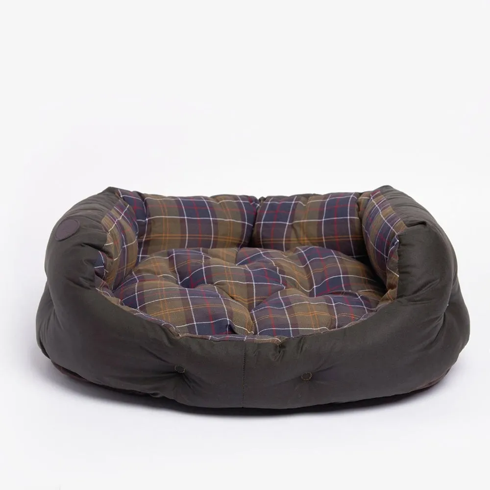 Barbour Bed in Classic Tartan - 30in, Wax Cotton