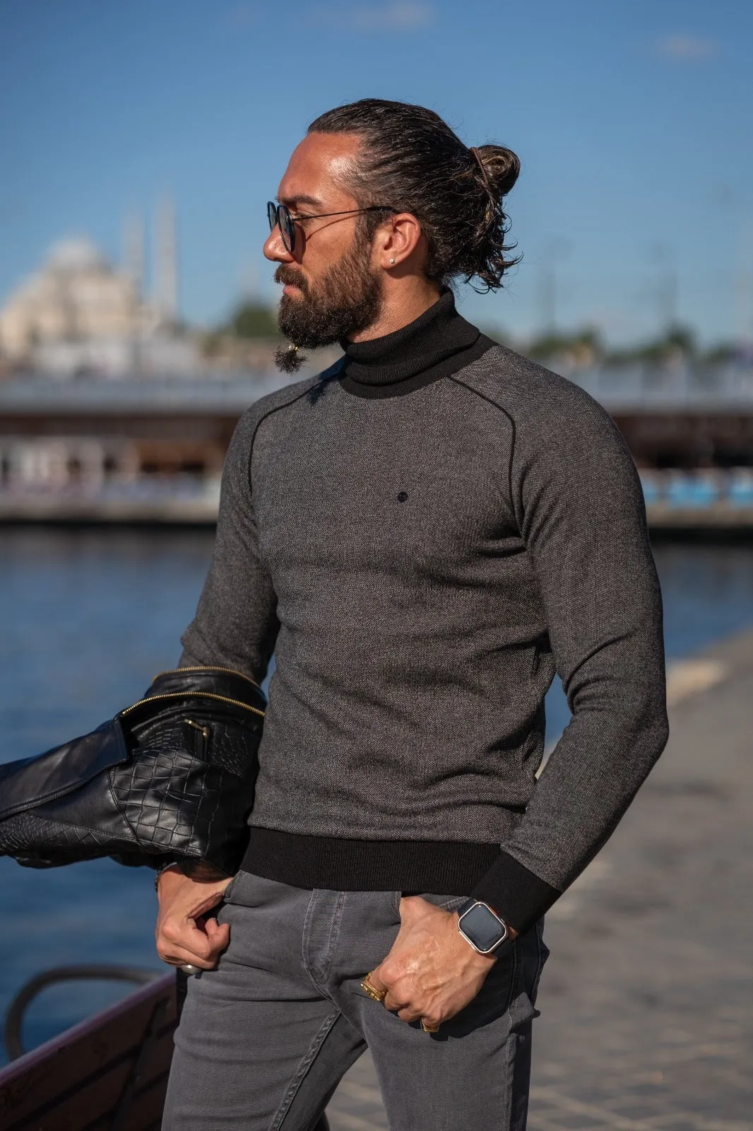 Bojoni black turtleneck sweater - slim fit - Matera style