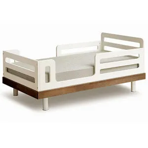 Classic Toddler Bed by Oeuf