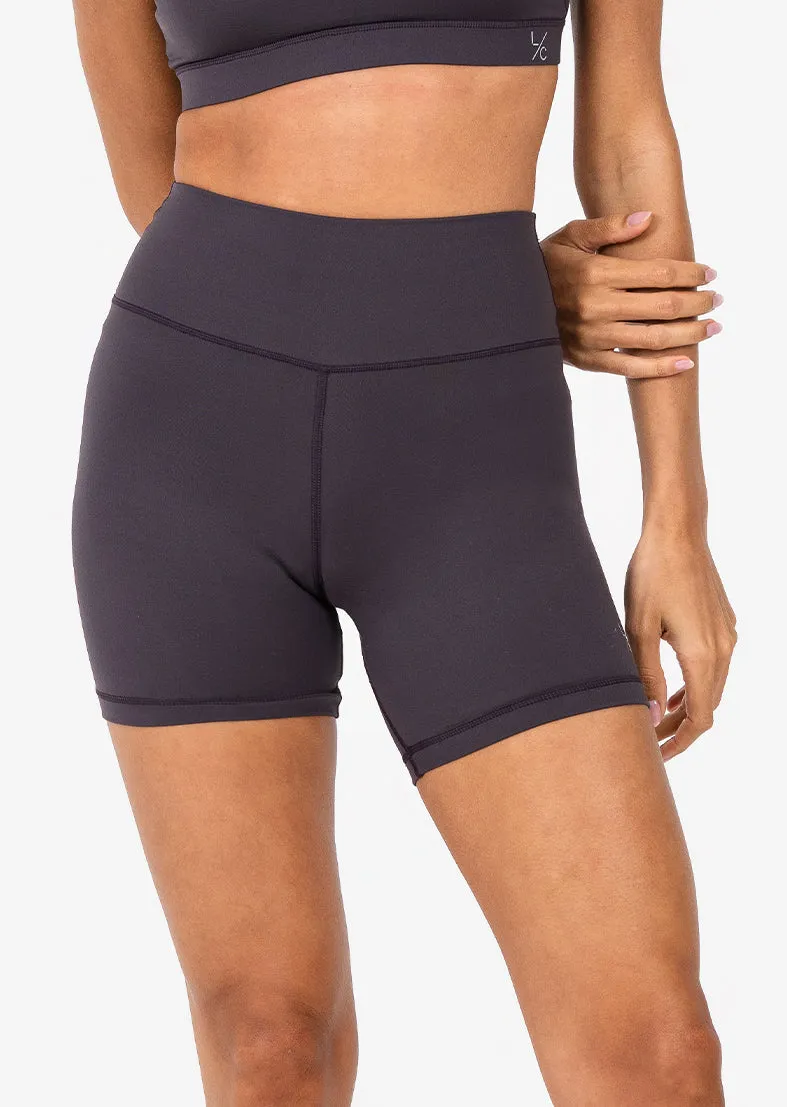 Elevate Espresso Cycle Shorts.