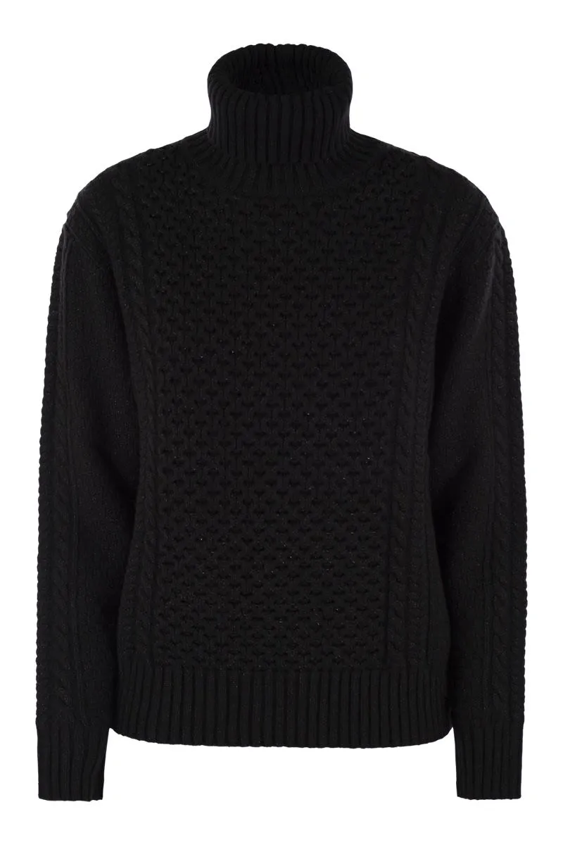 High-Quality Turtleneck Sweater with Exquisite Craftsmanship.