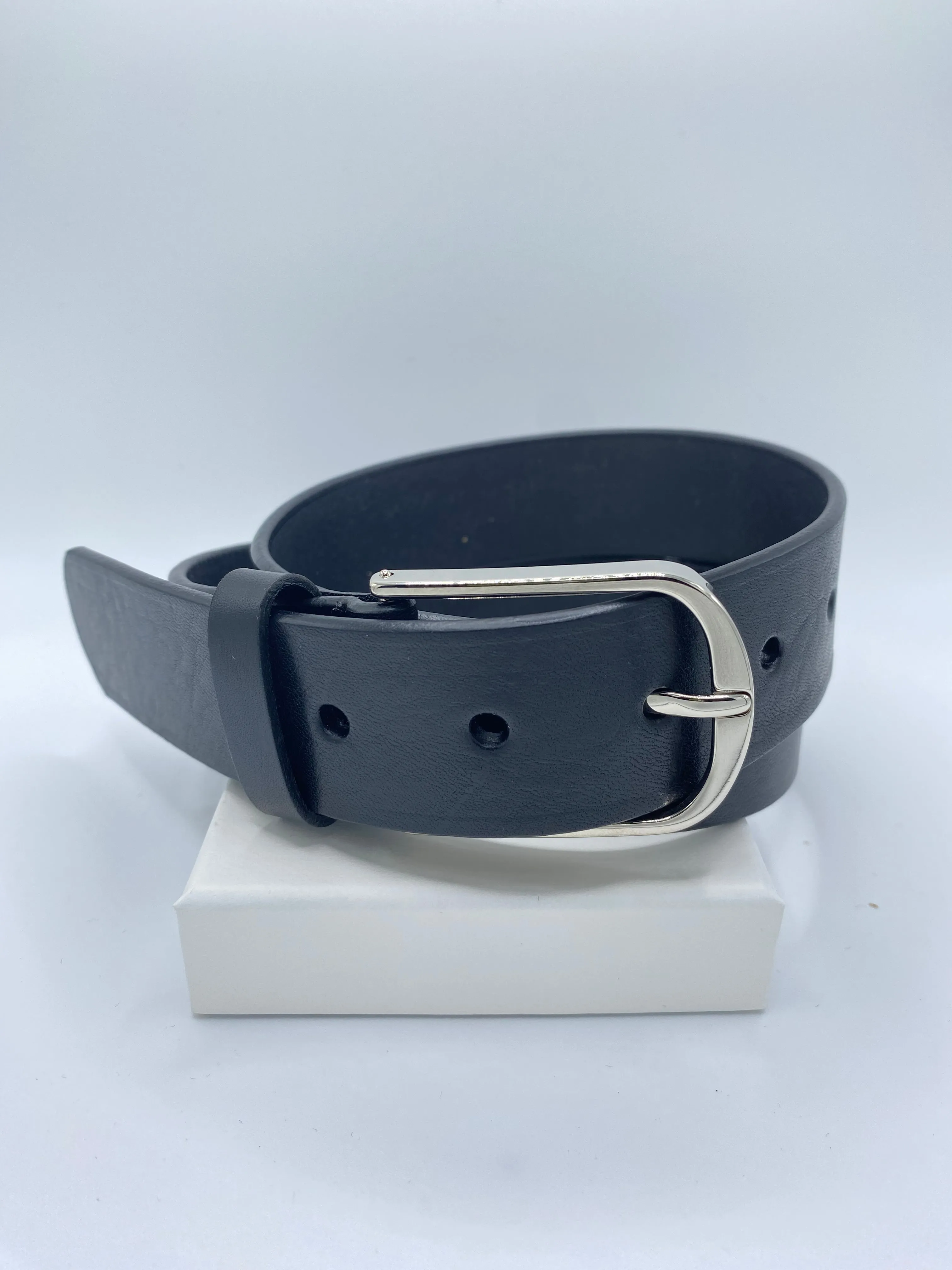 Polished U-Buckle Belt by Brayan