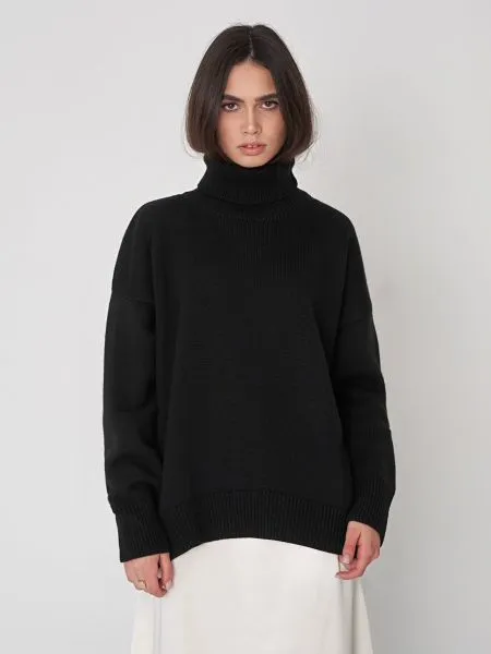 Solid color women's turtle neck sweater