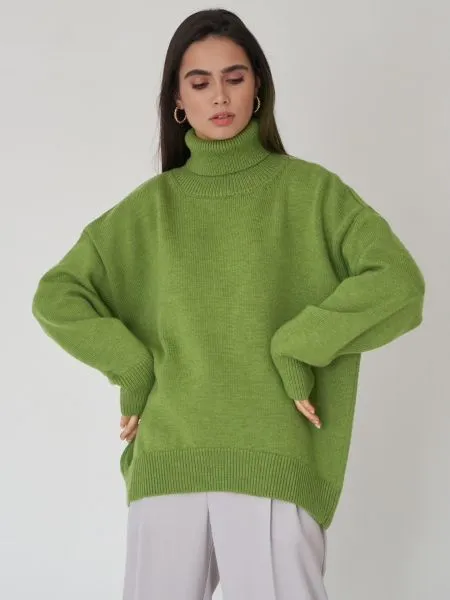 Solid color women's turtle neck sweater