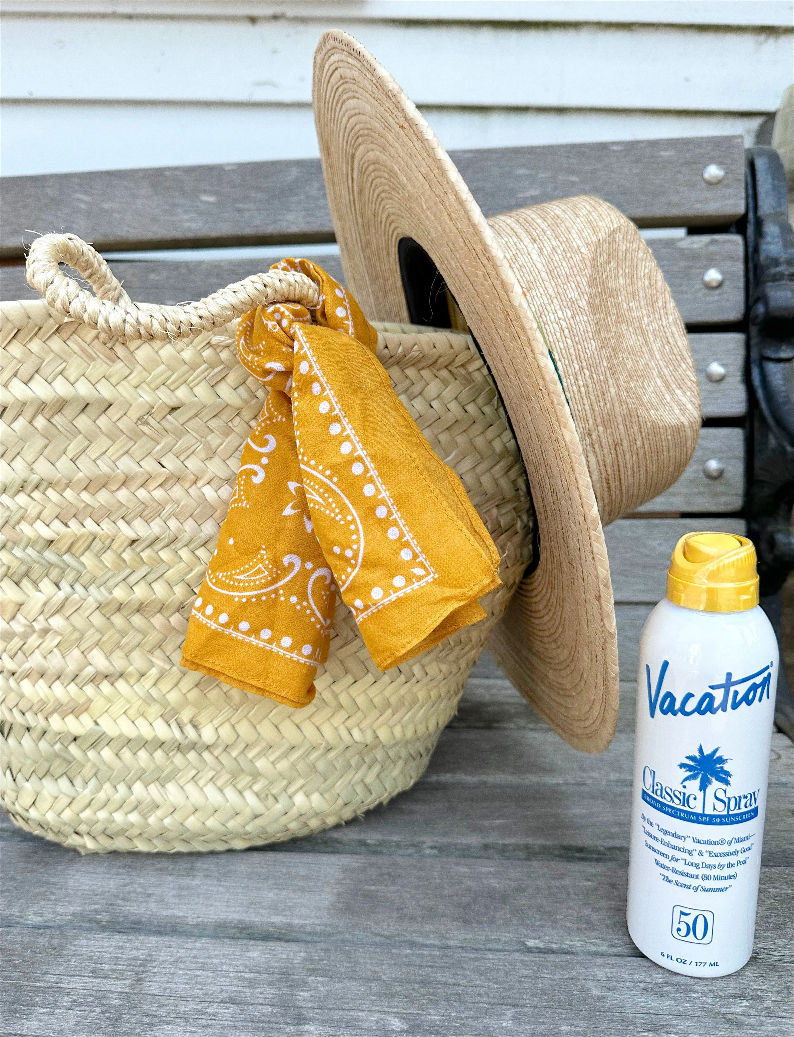 Sunscreen Spray for Vacation