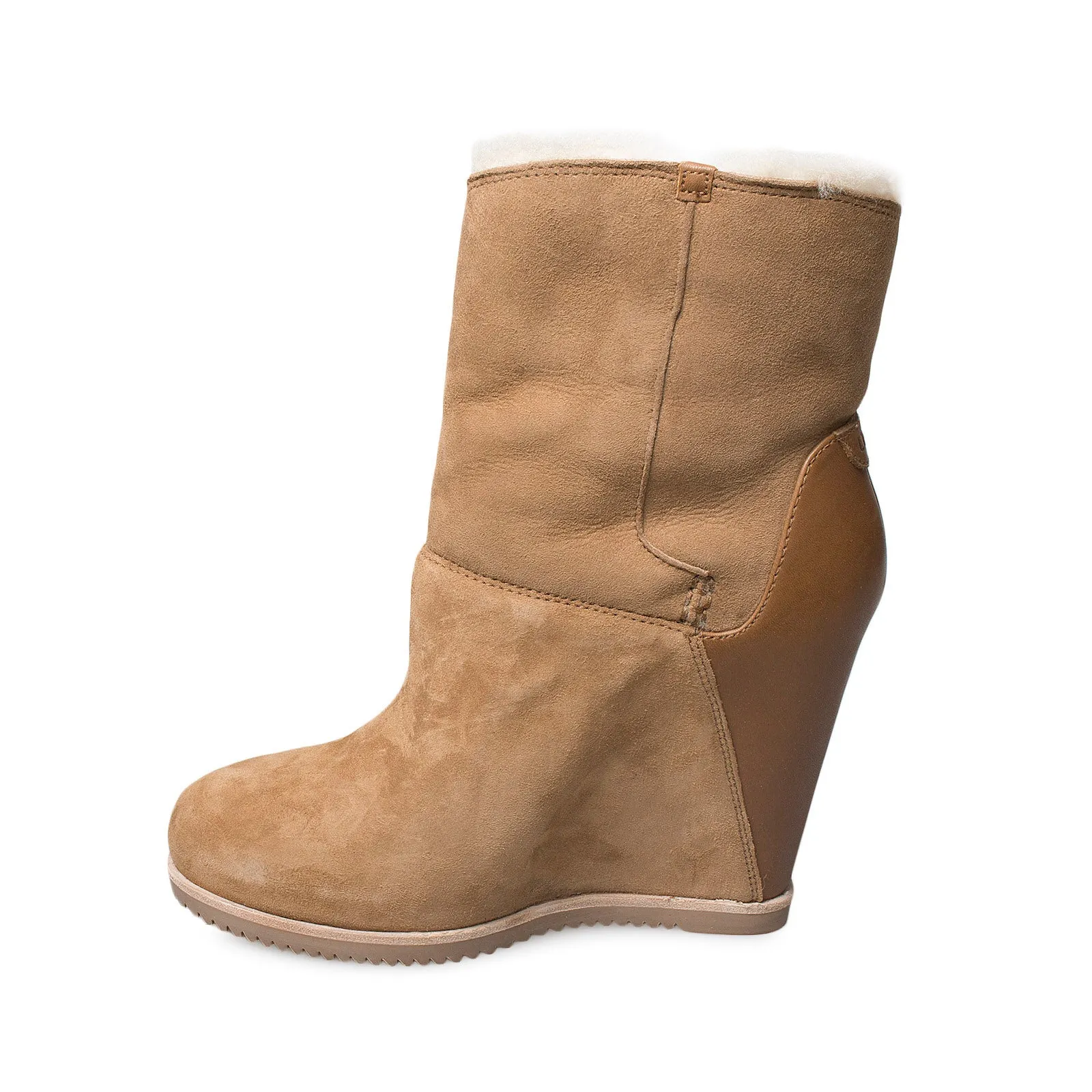 Women's UGG Classic Mondri Cuff Chestnut Boots